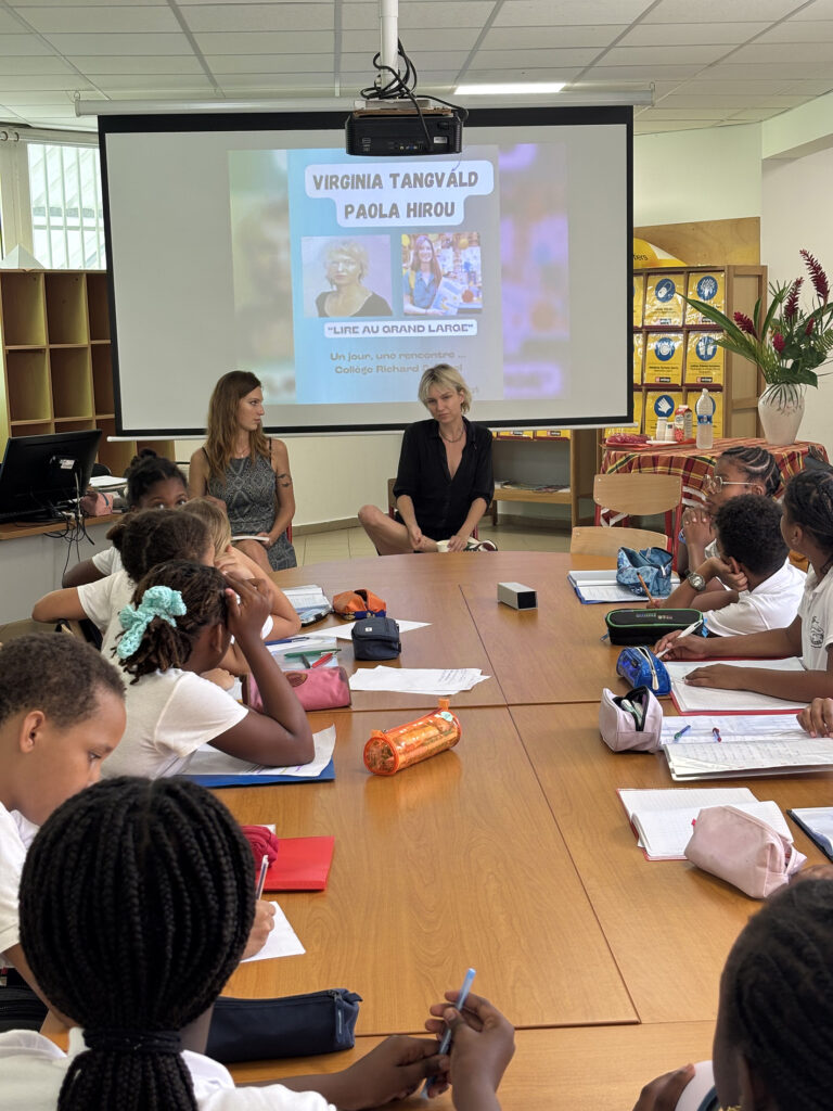 Paola Hirou et Virginia Tangvald au Collège Richard Samuel de Gourbeyre